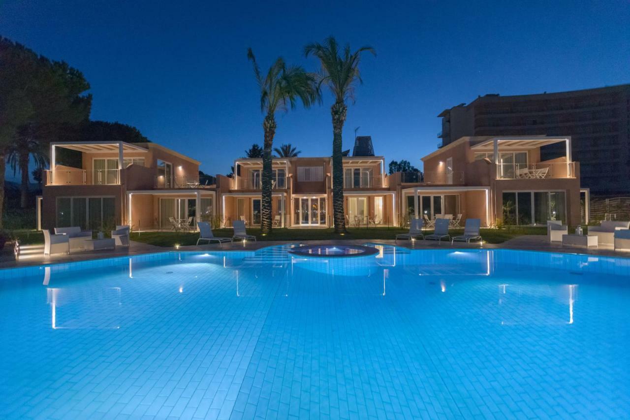 Residence Delfino, Portorosa Фурнари Экстерьер фото