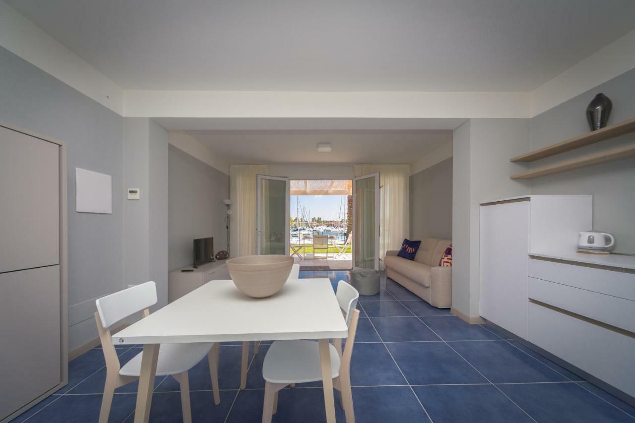 Residence Delfino, Portorosa Фурнари Экстерьер фото