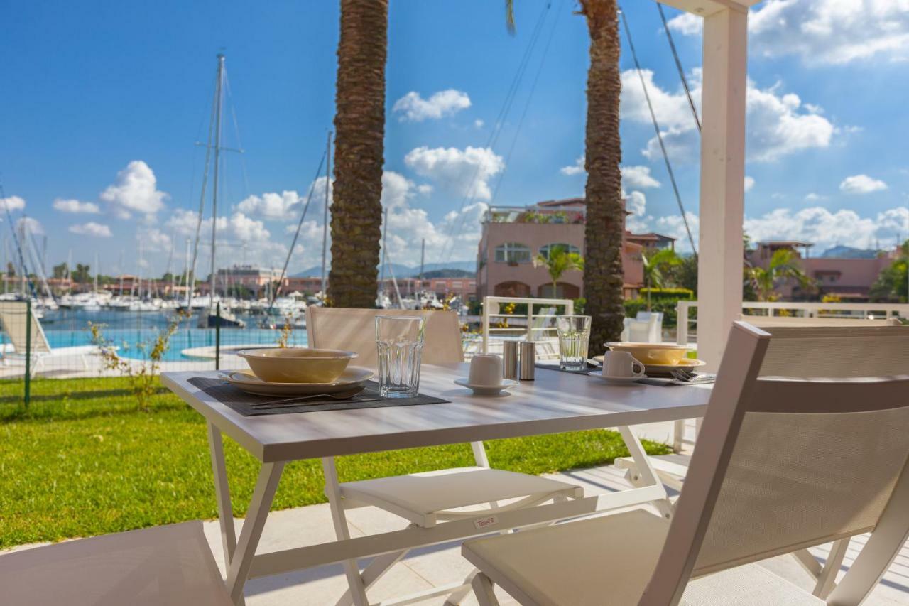 Residence Delfino, Portorosa Фурнари Экстерьер фото